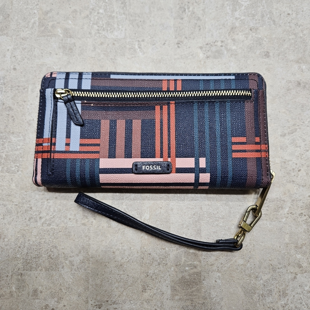 Fossil Multicolor Plaid Wallet with Wrist Strap